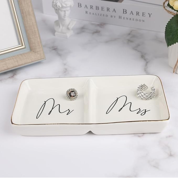 Piudee Engagement Ring Dish Future Mr and Mrs Gifts Ring Dish Wedding Ring Holder Jewelry Dish, Bridal Shower Gift for Bride to be Wedding Engagement Gifts for Her/Couples/Newlyweds Women