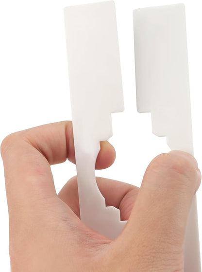 SHEUTSAN 100 PCS 12.5 x 5cm Plastic Clothing Rack Dividers, Rectangular Clothing Size Dividers for Closet, Cloth Store, Department Stores, White