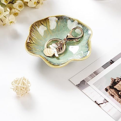 JAMEND CLXP Lotus Leaf Shape Ring Holder Dish, Small Key Bowl, Ceramic Trinket Tray Jewelry Dish Organizing Necklace Earrings for Mom Friend Sister. All Jewelries Are NOT Included. Crystal Green.