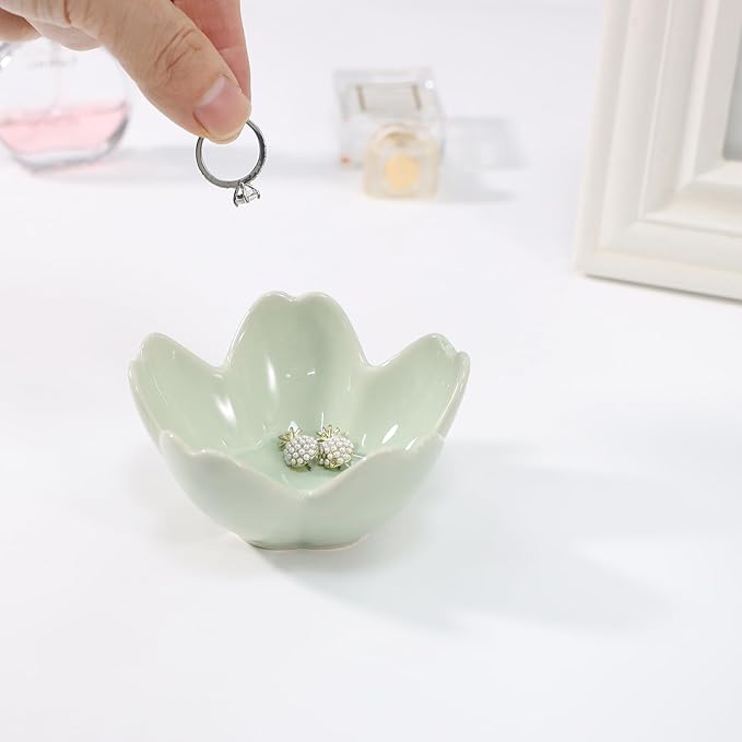 YZMICSTAR Flower Ring Dish Holder,Jewelry Dish Tray,Small Trinket Tray,Jewelry Plate Bowl,Key Bowl,Decorative Plate,Birtdhay Christmas Gifts for Women Friends,Ceramic Kiln effect Green