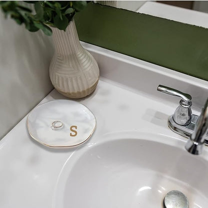 VINCOMIC Initials Ring Dish Jewery Tray with Personalized S-Monogrammed Gifts Wedding Engagement for Women Friends Sister,Ceramic White
