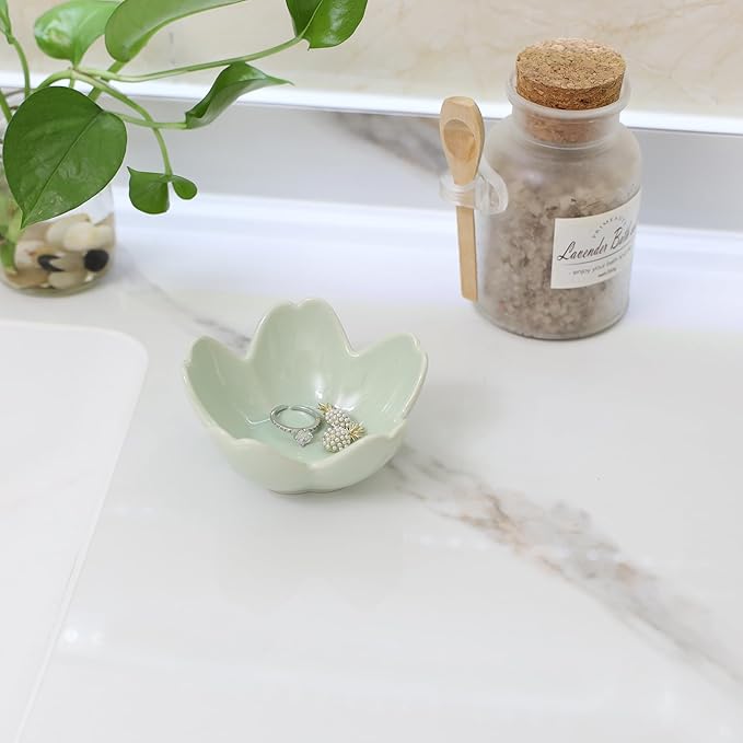 YZMICSTAR Flower Ring Dish Holder,Jewelry Dish Tray,Small Trinket Tray,Jewelry Plate Bowl,Key Bowl,Decorative Plate,Birtdhay Christmas Gifts for Women Friends,Ceramic Kiln effect Green