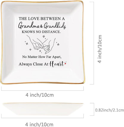 Spegiffu Grandma Gifts from Grandkids, Gifts for Grandma Jewelry Tray Dish - The Love Between A Grandma & Grandkids Knows No Distance, Grandmother Birthday Christmas for Grandma