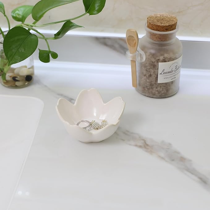 YZMICSTAR Flower Ring Dish Holder,Jewelry Dish Tray,Small Trinket Tray,Jewelry Plate Bowl,Key Bowl,Decorative Plate,Birtdhay Christmas Gifts for Women Friends,Ceramic Kiln effect White