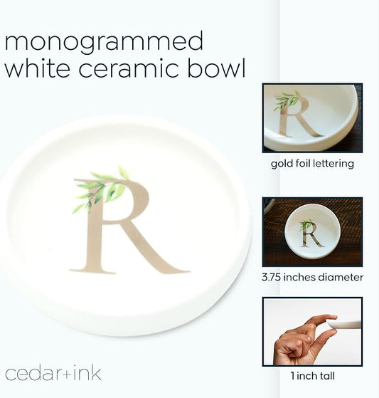 Cedar and Ink Ring Dish with Personalized R in Gold Foil & Greenery, Monogrammed Jewelry Dish, Accessories & Wedding Ring Holder, Dressing Table Tray (R)