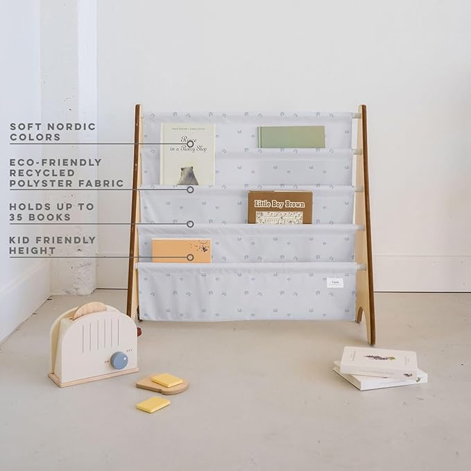 3 Sprouts Recycled Fabric Kids Bookshelf – 4-Tier Sling Book Rack Organizer - Nursery Room Playroom Classroom Wooden Book Shelves - Kid Bookcase Wood Storage Shelf for Toddler Age 3+ - Blueberry Mist