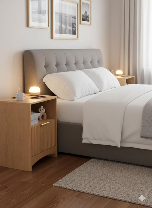 Pipishell Nightstand with Charging Station, Fluted Bedside Table with Storage & Drawer, Modern End Tables with USB & AC Outlets, Small Wood Night Stand for Bedroom, Light Oak