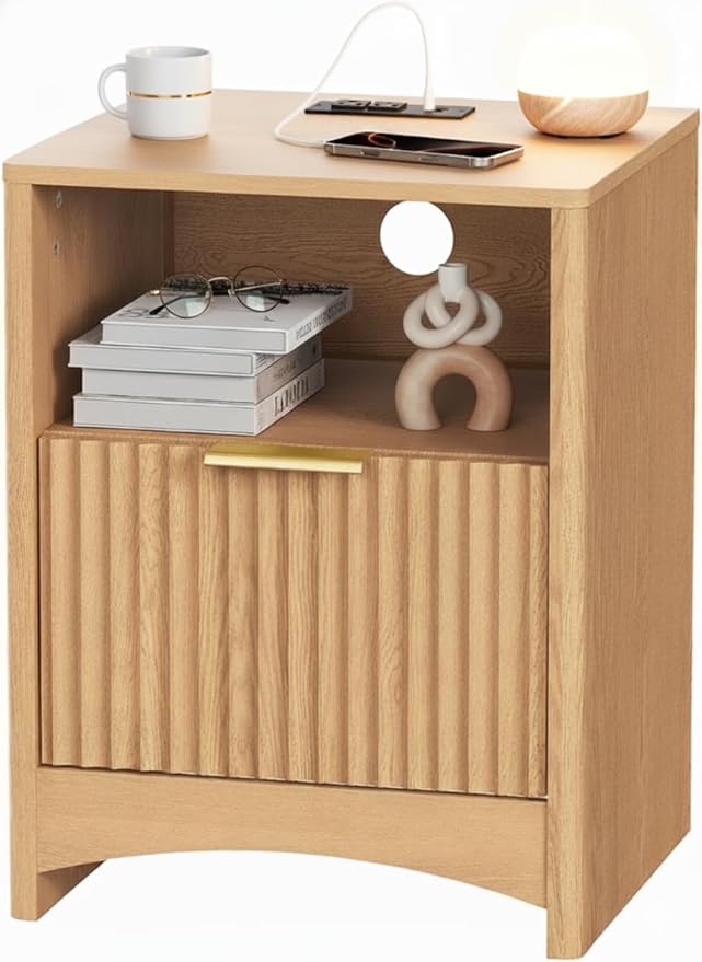 Pipishell Nightstand with Charging Station, Fluted Bedside Table with Storage & Drawer, Modern End Tables with USB & AC Outlets, Small Wood Night Stand for Bedroom, Light Oak