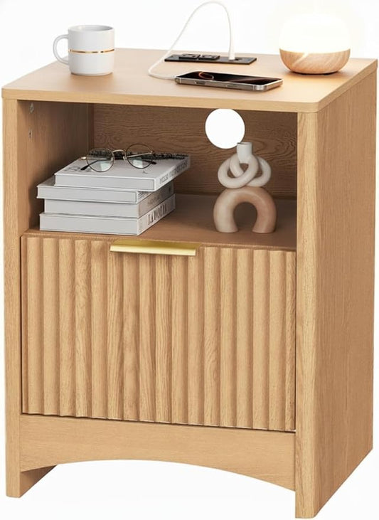 Pipishell Nightstand with Charging Station, Fluted Bedside Table with Storage & Drawer, Modern End Tables with USB & AC Outlets, Small Wood Night Stand for Bedroom, Light Oak