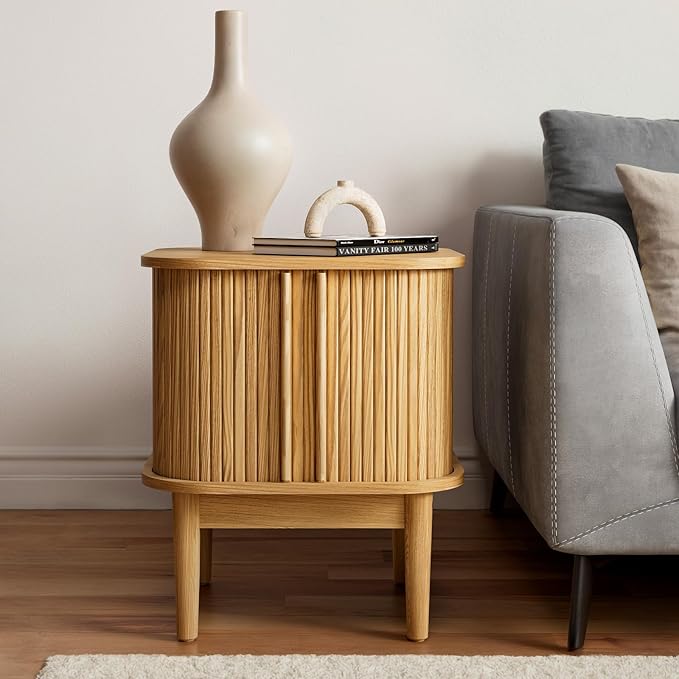 Fluted Nightstand with Sliding Doors, Modern Bedside Table with Solid Wood Legs, Wood Night Stand for Bedroom (Natural)