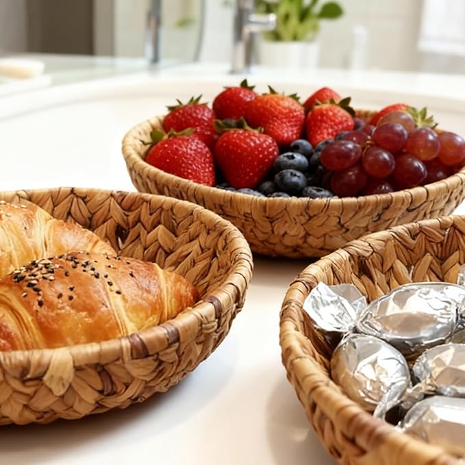 Set of 3 Round Wicker Baskets for Organizing, Water Hyacinth Storage Basket, Rattan Fruit Basket Handwoven Bread Basket for Serving Shelves Kitchen