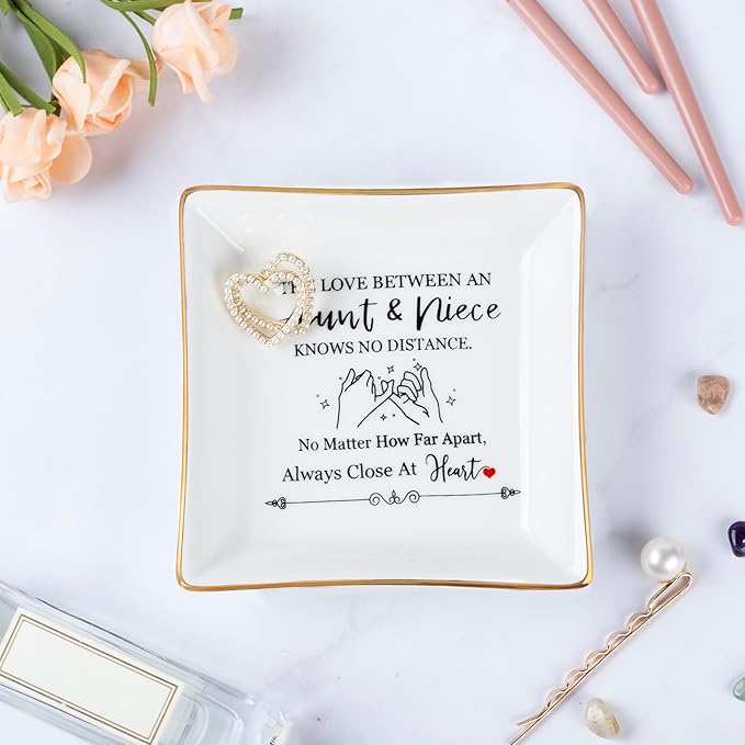 Piudee Aunt Gifts from Niece - The Love Between An Aunt Niece Knows No Distance Ring Trinket Dish Jewelry Tray, Aunt Birthday Gift Aunt and Niece Gifts for Aunts Mothers Day Christmas Valentines