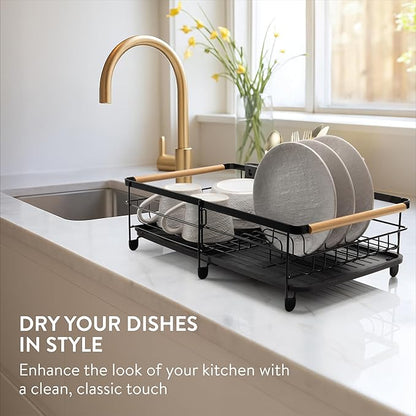 Navaris Expandable Dish Rack - Adjustable Draining Board for Drying Dishes - Removable Plates and Cutlery Holder - Kitchen Sink Washing Up Drainer with Plug and Drip Tray - Black