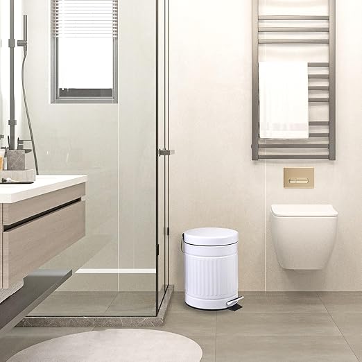 5 L Round Step Pet Trash with Lid,Mini Metal Pedal Bin,Small Garbage Can Wastebasket for Home,Car or Office，White