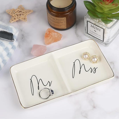 Piudee Engagement Ring Dish Future Mr and Mrs Gifts Ring Dish Wedding Ring Holder Jewelry Dish, Bridal Shower Gift for Bride to be Wedding Engagement Gifts for Her/Couples/Newlyweds Women