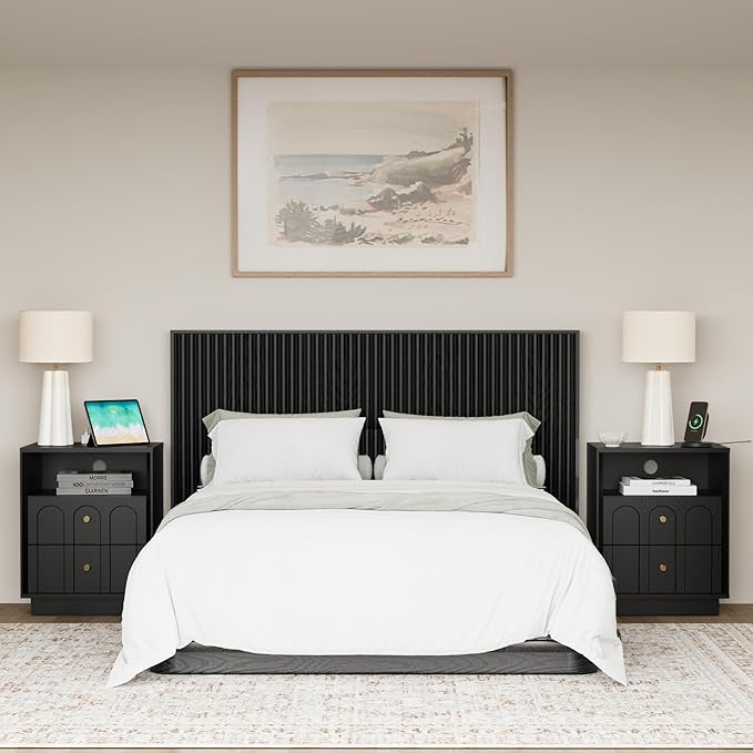 FORTUNETEC Nightstand with Charging Station, Modern Nightstand with Arched Design, Minimalist End Table with Wood Grain Texture, Bedside Table for Bedroom Living Room Sofa Office, Black