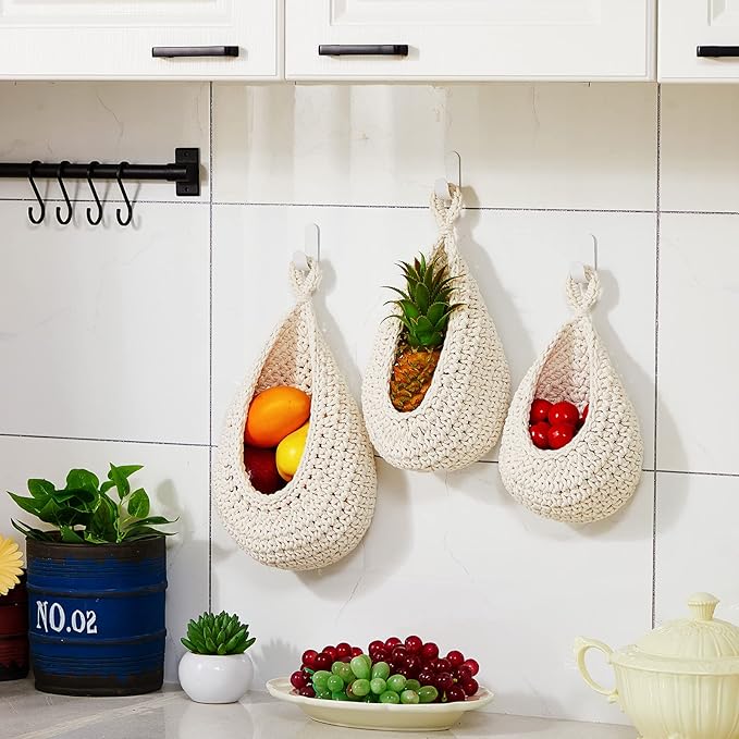 Honeydak Hanging Wall Basket Teardrop Hanging Baskets Onion Basket Coat Bohemian Storage Fruit Wall Hooks for Kitchen Wall Home Restaurant Storage Vegetable, 3 Sizes(White)