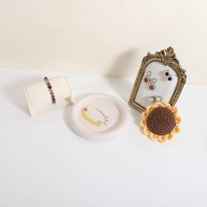 GemeShou Round Jewelry Organizer Plate, Top Microfiber Velvet Jewelry Display Tray, Empty Jewelry Showcase Tray for Necklaces, Bracelets, Rings, Earrings (Cream-Small, 5.9 x 5.9 in)