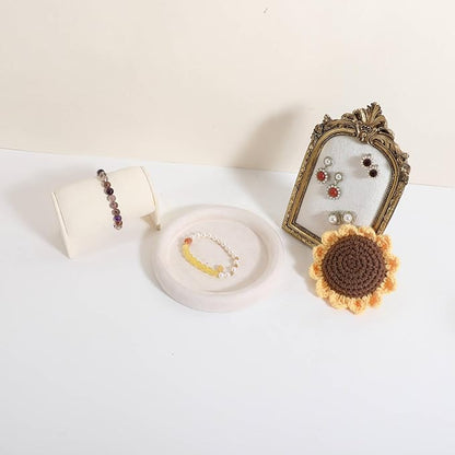 GemeShou Round Jewelry Organizer Plate, Top Microfiber Velvet Jewelry Display Tray, Empty Jewelry Showcase Tray for Necklaces, Bracelets, Rings, Earrings (Cream-Small, 5.9 x 5.9 in)