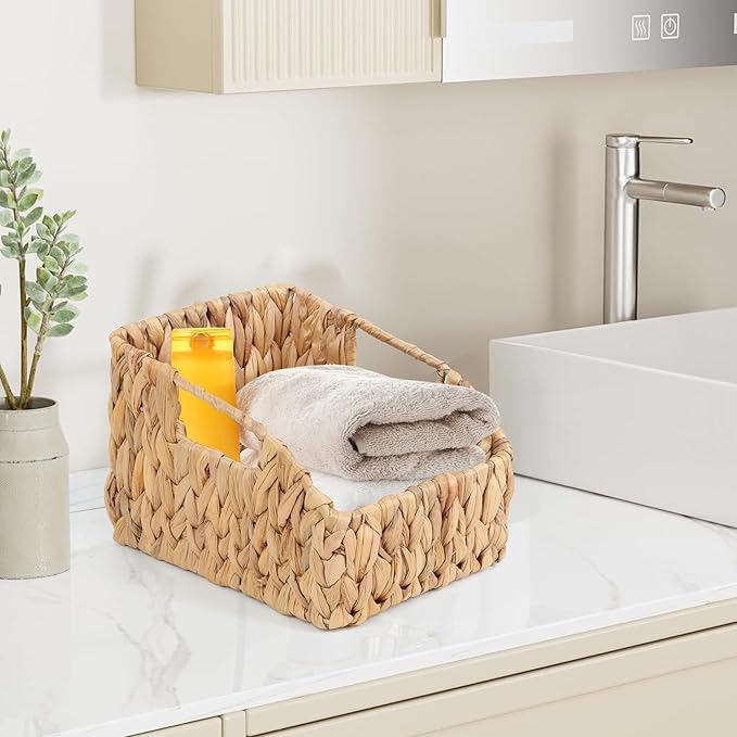 FEILANDUO Pantry Organizers Wicker Baskets for Organizing with Handles Handwoven Wicker Storage Bins Baskets for Shelves Boho Home Decor (Natural(Water Hyacinth), Set of 2