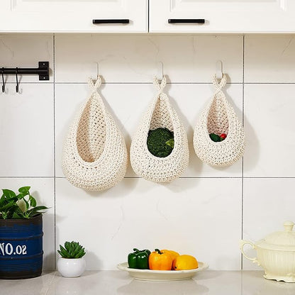 Honeydak Hanging Wall Basket Teardrop Hanging Baskets Onion Basket Coat Bohemian Storage Fruit Wall Hooks for Kitchen Wall Home Restaurant Storage Vegetable, 3 Sizes(White)