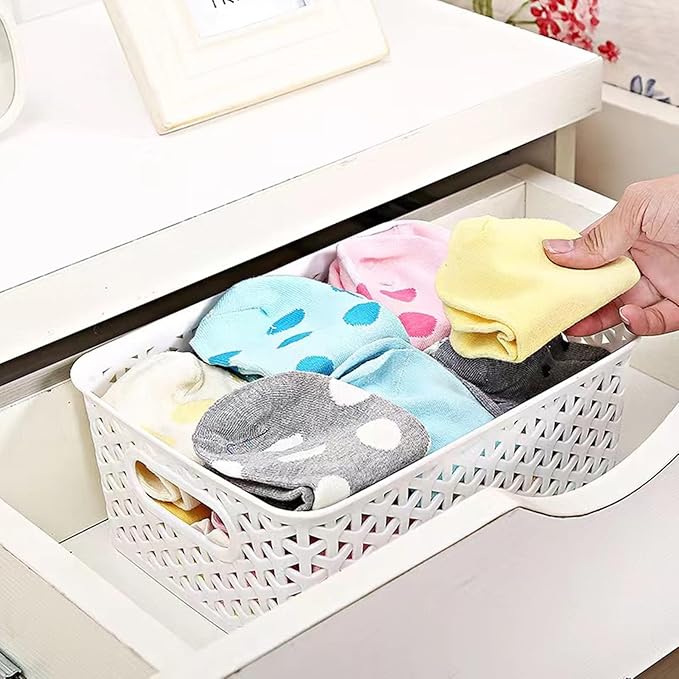 5PCS Plastic Storage Baskets, Small Baskets for Organizing, Small Pantry Organizer Basket Bins. For Countertops, Cabinets, Bedrooms, and Bathrooms Wait ( Green )