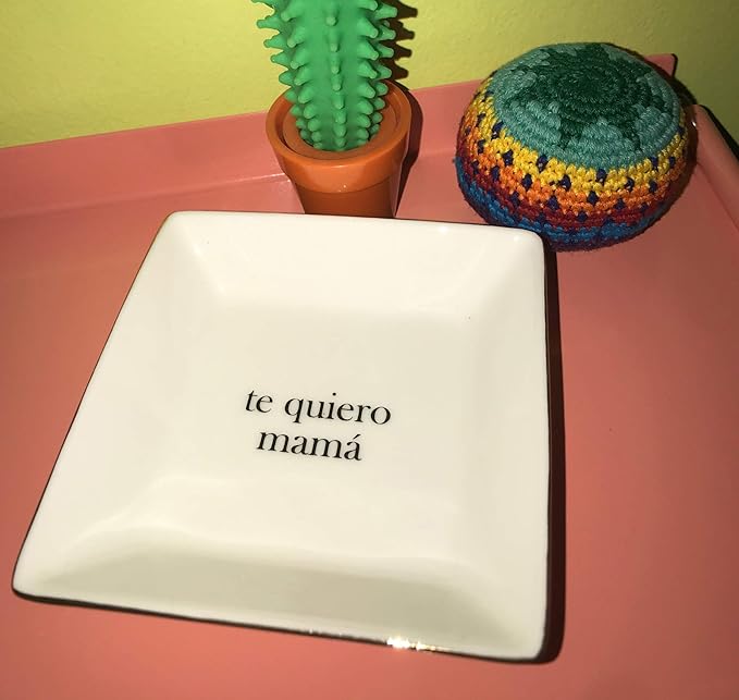 Simply Charmed I Love You Mom Spanish Gift - Ceramic Jewelry Dish or Ring Holder – Trinket Tray – Fun Birthday or Valentine's Day Gift for Mama or Madre