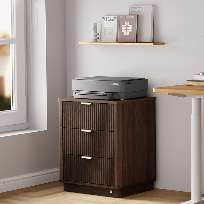 BONITURE Fluted Nightstand, Curved Night Stand with Charging Station Lighting, Wood End Table with 3 Drawers, Modern Side Table Storage Cabinet for Bedroom Office,(1, Walnut)