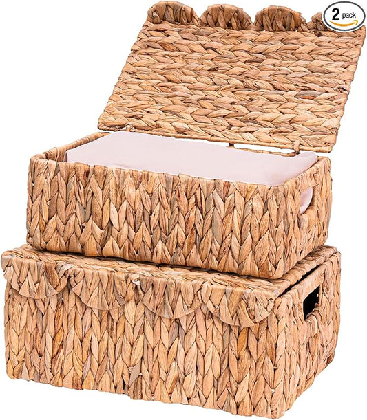 Scalloped Edge Wicker Basket with Lids, Rectangle Wicker Storage Basket with Built-in Handles, Multipurpose Organizer Rattan Display Boxes for Shelf, Nursery Room, Set of 2