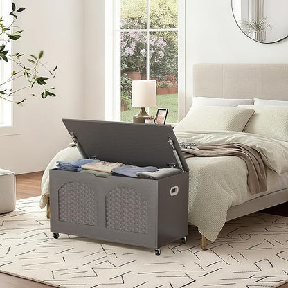 Storage Chest, Rattan-Style Toy Storage Bench with Lid and Wheels, Square Storage Trunk for Entryway, Bedroom, Living Room(Gray)
