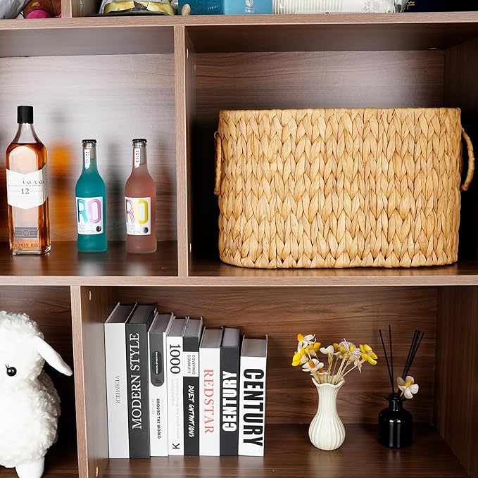 Large Toilet Paper Storage Basket, Wicker Toilet Paper Holder for up to 6 Rolls, Water Hyacinth Toilet Paper Basket Bathroom Organizer, Rattan Bathroom Accessories Organizer