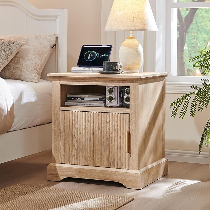 wow97e 22" Large Fluted Nightstand with Charging Station, Modern End Table, Wood Side Table w/Open Shelf & Spacious Tabletop, Bedside Table with Storage Space for Bedroom, Living Room-Natural