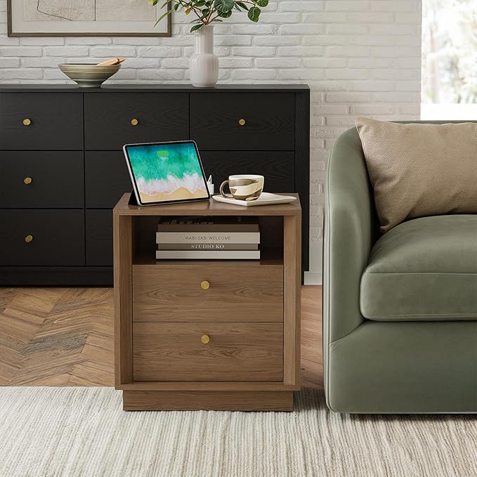 FORTUNETEC Nightstand with Charging Station, Mid Century Modern Nightstand with Wood Grain Texture, Minimalist End Table with Drawers Storage, Bedside Table for Bedroom Living Room Office, Walnut