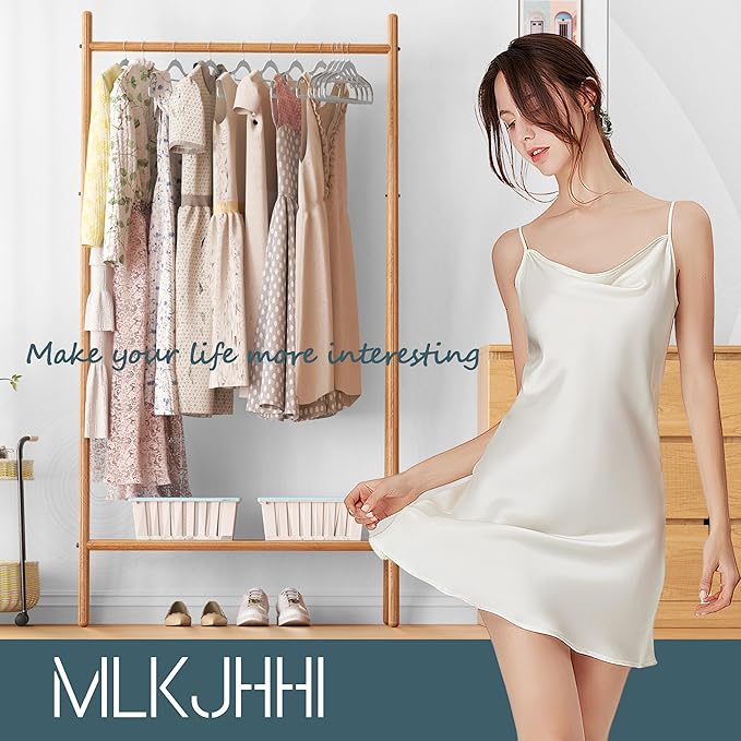 MLKJHHI 60 Pack Heavy Duty Plastic Hangers, Non Slip Clothes Hangers with Rubber Pads and 360° Hook - Thin Space Saving Hanger, Closet Organizer for Shirt, Pants, Suit, Skirt,Coat - Gray
