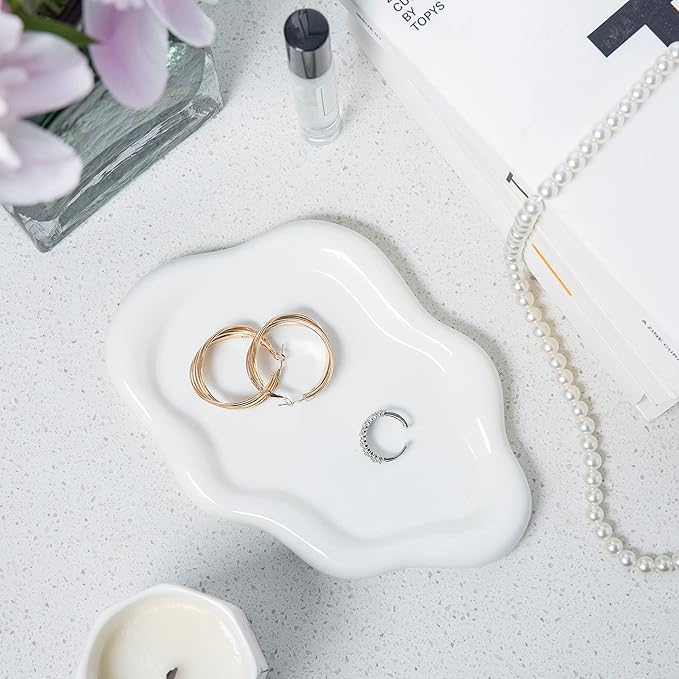 Lynagert Cloud Trinket Dish, Chubby Jewelry Tray, Ceramic Jewelry Ring Trinket Dish for Rings Earrings Necklace Organizer, Mother's Day Thanksgiving Christmas Birthday Bridesmaid Gifts (Silver)