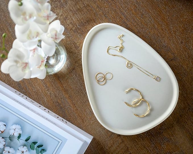 MONEST Avocado Jewelry Tray (Off-White), Ring & Trinket Tray, Nightstand Tray