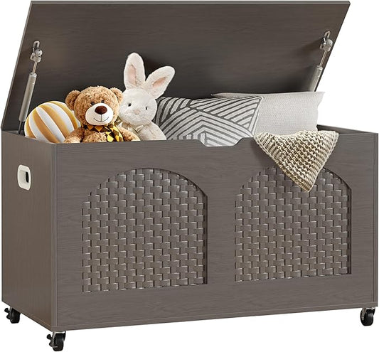 Storage Chest, Rattan-Style Toy Storage Bench with Lid and Wheels, Square Storage Trunk for Entryway, Bedroom, Living Room(Gray)