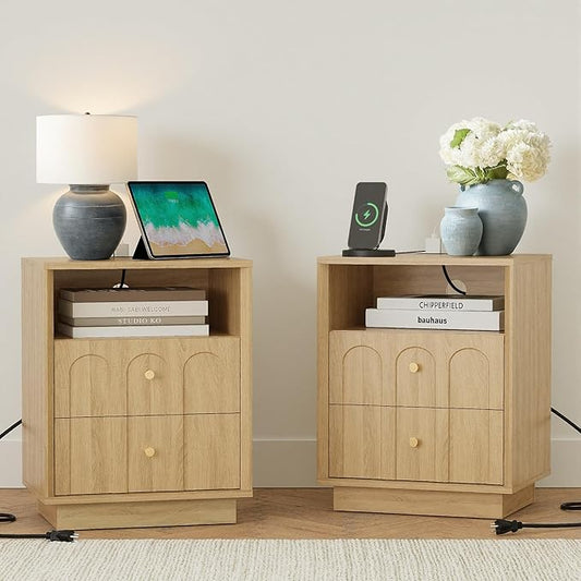 FORTUNETEC Nightstand Set of 2 with Charging Station, Mid Century Modern Nightstand with Arched Design,Boho End Table with Wood Grain Texture, Bedside Table for Bedroom Living Room Sofa Office, Oak