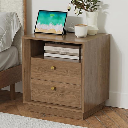 FORTUNETEC Nightstand Set of 2 with Charging Station, Mid Century Modern Nightstand with Wood Grain Texture, Minimalist End Table with Drawers Storage, Bedside Table for Bedroom Living Room, Walnut