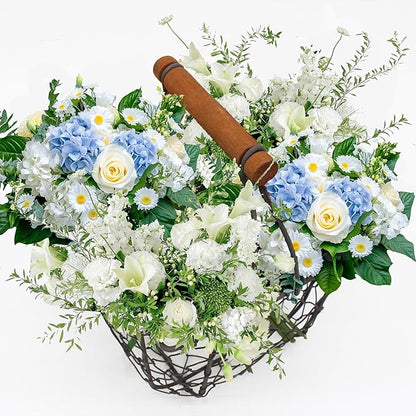 CVHOMEDECO. Square Chicken Wire Egg Basket Fruit Basket with Wooden Handle Primitives Vintage Gathering Basket. Rusty